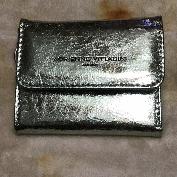 Adrienne Vittadini studio keychain wallet - Picture 1 of 4